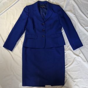 Evan Picone two piece suit